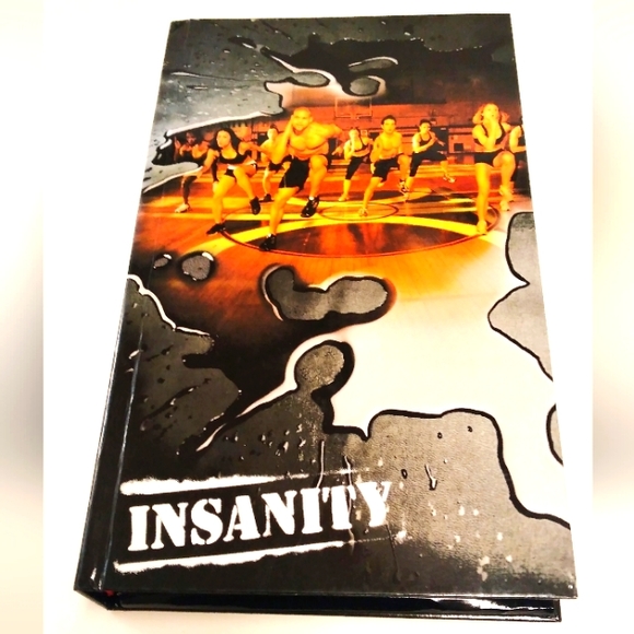 INSANITY Ultimate Cardio Workout 13 DVD Discs Sets With Nutrition Recipe Book. - Picture 1 of 13